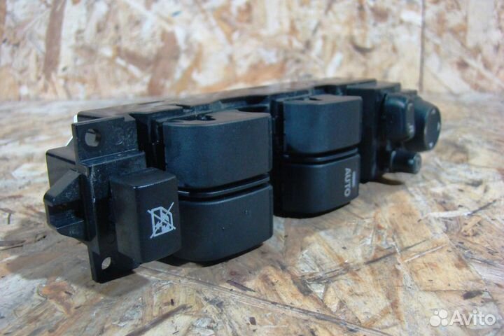 Mazda 3 BL Блок управления стеклоподъемниками