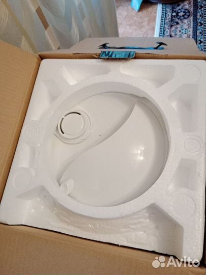 Продаётся мультиварка redmond