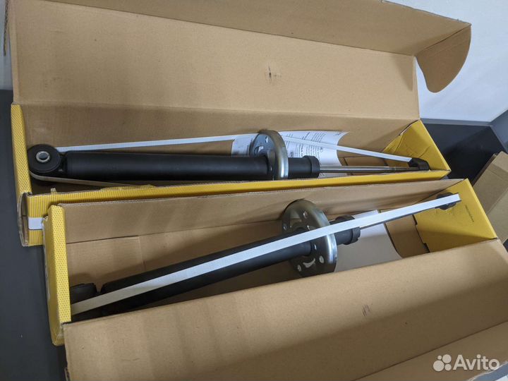 Амортизаторы задние Zent ZOO 237