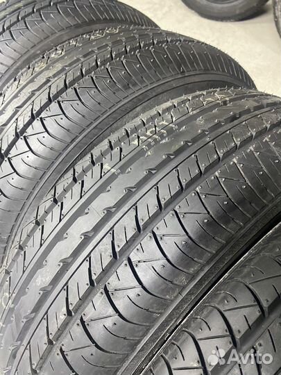 Yokohama dB Decibel E70 215/60 R16