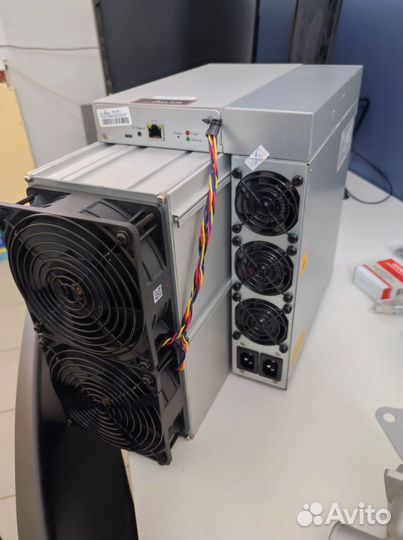 Asic майнер Bitmain Antminer S19