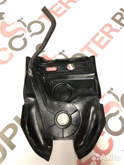 Резиновый кожух топливного бака Yamaha Gear 4T Б/У