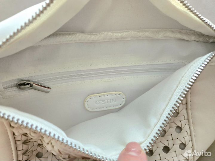 Сумка поясная женская белая ostin