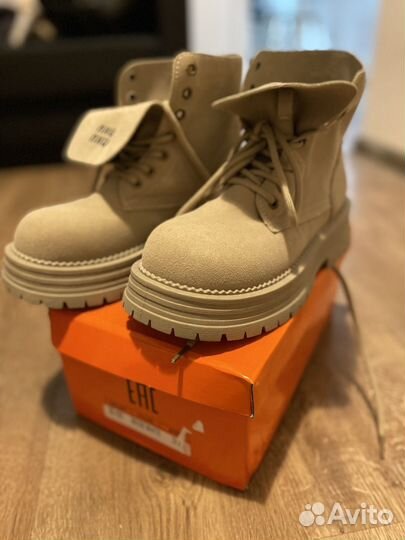 Ботинки miumiu 37