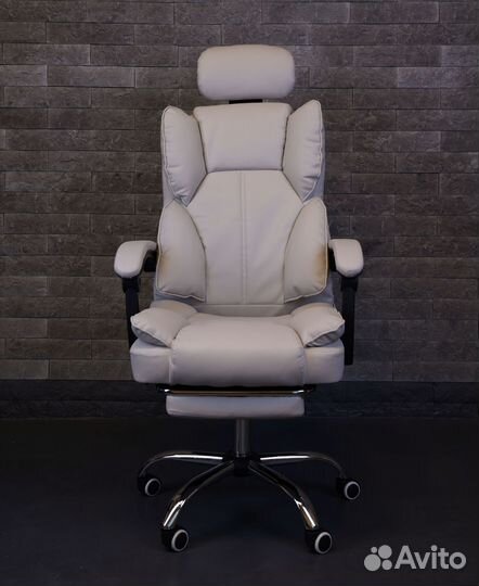 Офисное кресло (геймерское). Кресло для директора