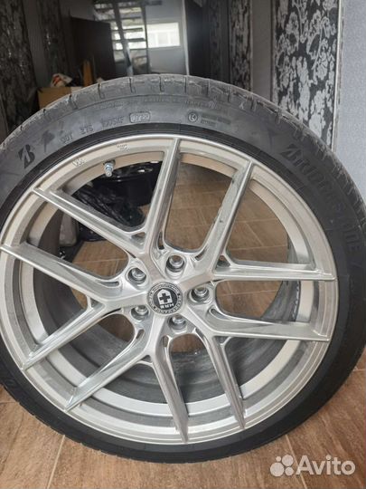 Bridgestone Potenza Sport 235/40 R19
