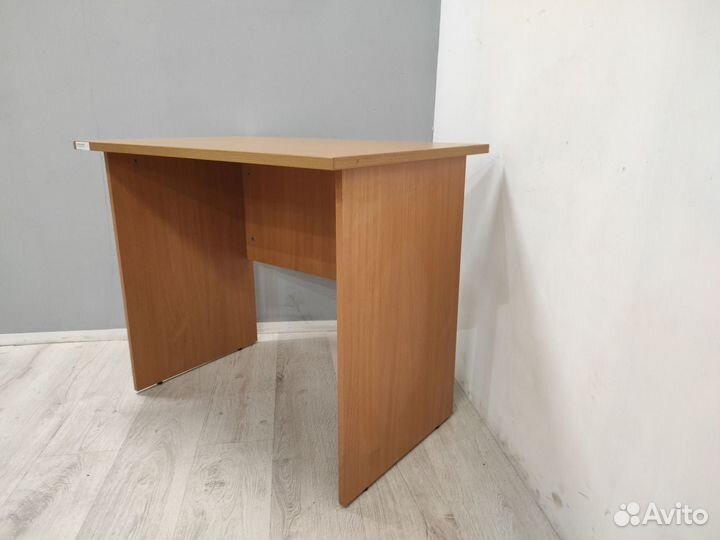 Стол письменный б/у 03565