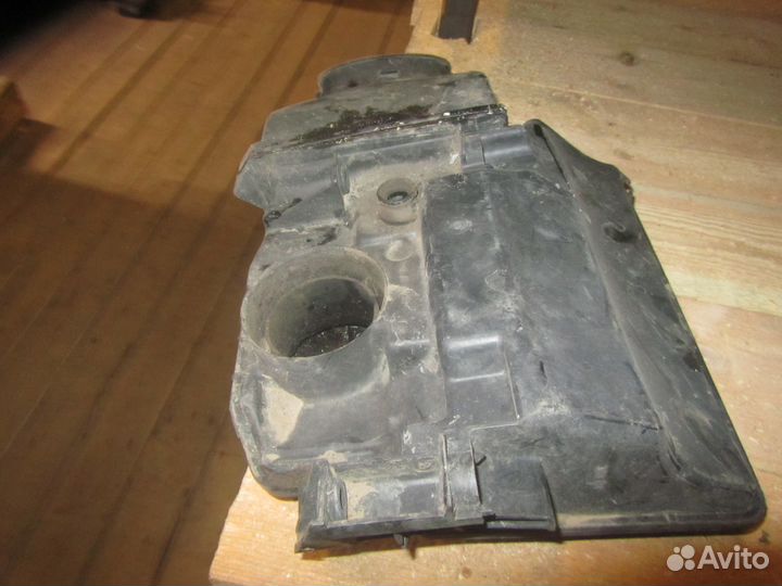 Корпус воздушного фильтра Renault 7700274216