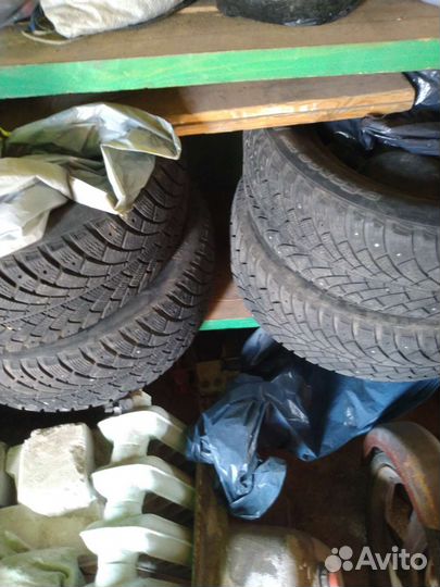 Bfgoodrich G-Force Stud 205/55 R16