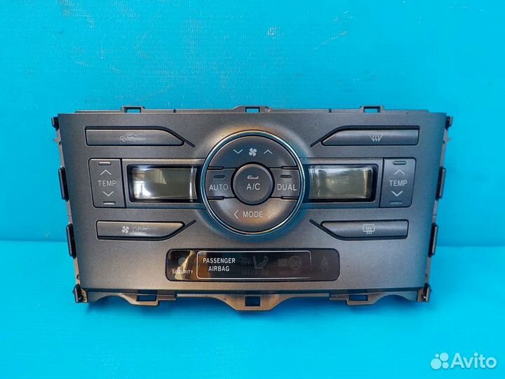 Блок управления климатконтроля toyota Auris (E15)