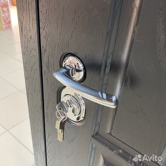 Входная дверь «Английская решетка» в рассрочку