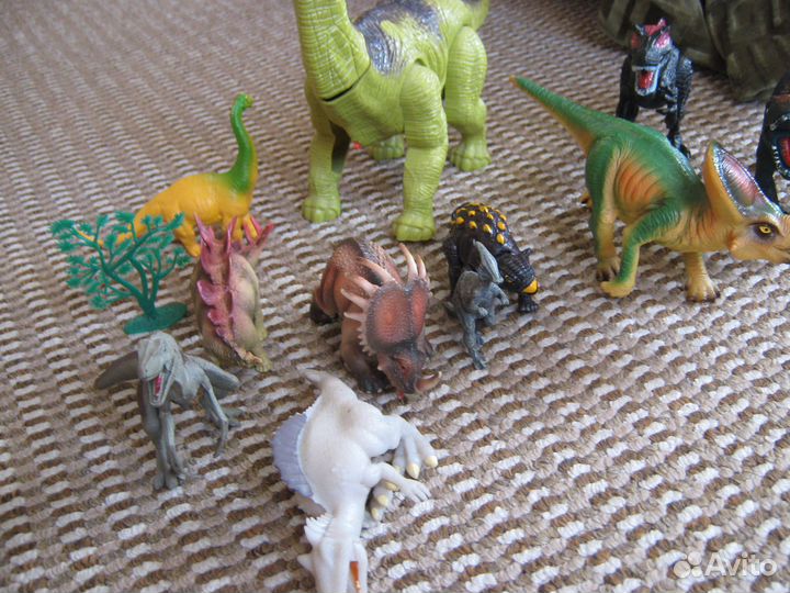 Динозавры игрушки. Лот 2