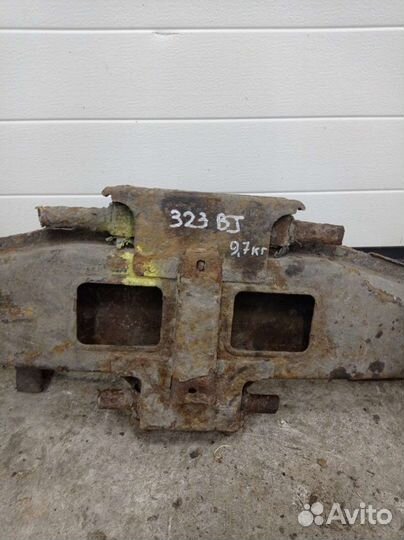 Балка подвески задняя Mazda 323 BJ 0