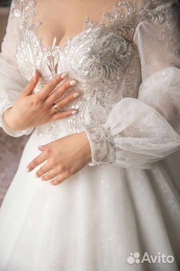 Свадебное платье