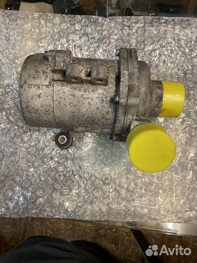 Помпа насос bmw n52