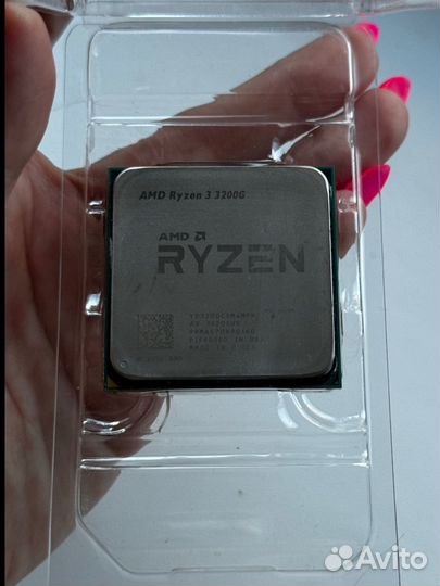 Процессор AMD Ryzen 3 3200G