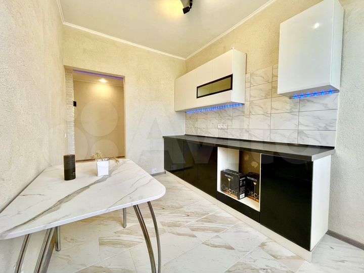 2-к. квартира, 54 м², 2/2 эт.