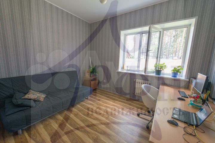 Коттедж 385 м² на участке 15 сот.