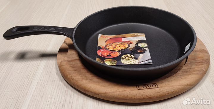 Чугун блюдо на д. подставке для подачи диа 20 lava