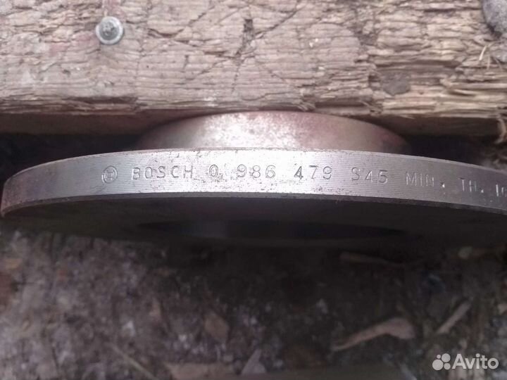 Тормозные диски передние Рено Логан bosch