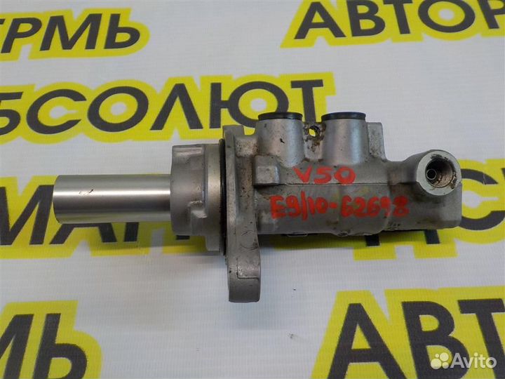 Цилиндр тормозной главный Toyota Camry XV50 2011