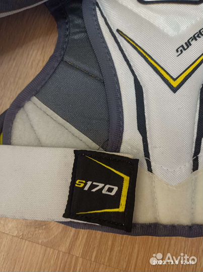 Нагрудник хоккейный bauer