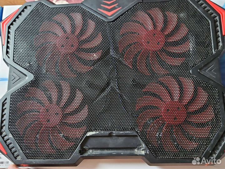 Подставка с охлаждением