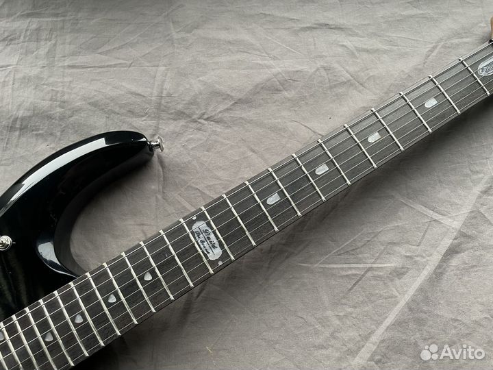 Электрогитара MusicMan majesty