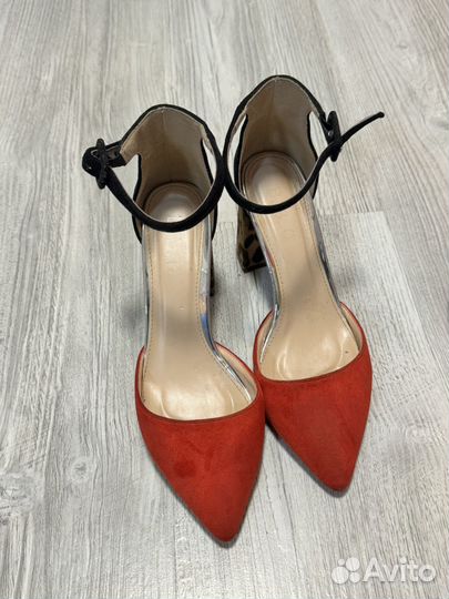 Босоножки женские 37 размер