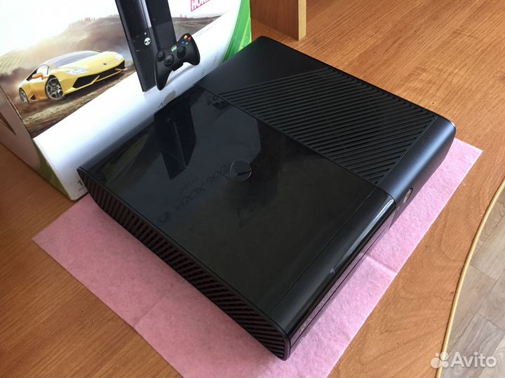 Xbox 360 slim E/500GB/В хорошем состоянии/19 Игр