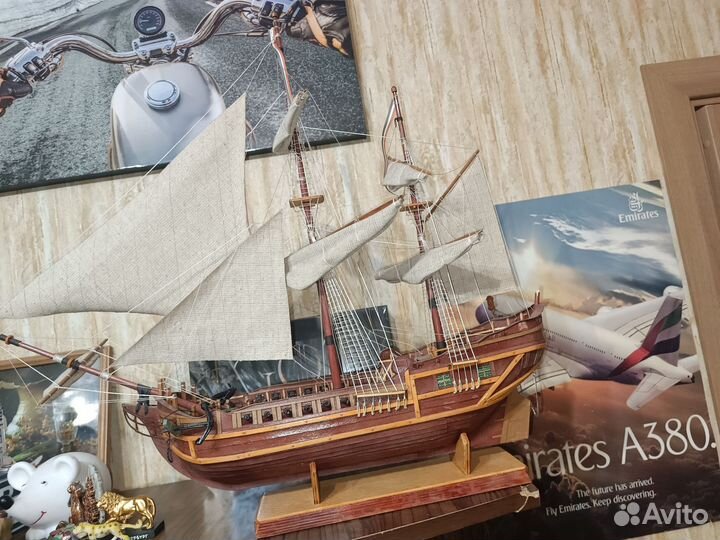 Модель корабля из дерева