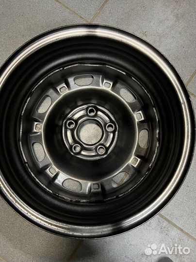 Штампованный диск новые R14x5 5x100 ET35 Dia 57,1