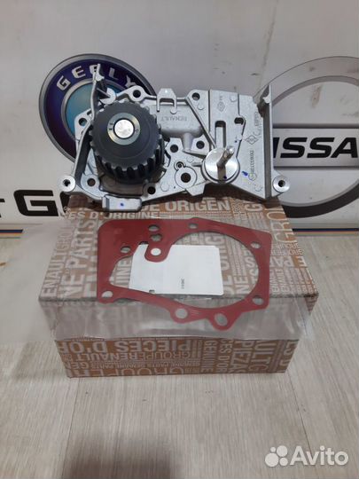 Помпа водяной насос renault sandero