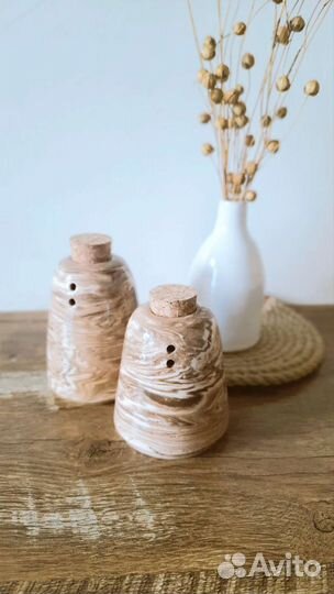 Солонка и перечница