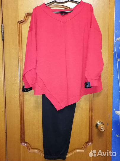 Брючный костюм женский 54 размер