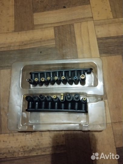 Штекера на универсальный зарядник к ноутбуку