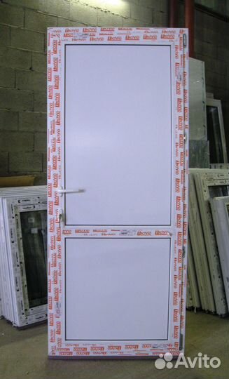 Пластиковые двери