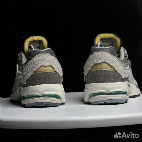 Кроссовки New Balance 2002R grey