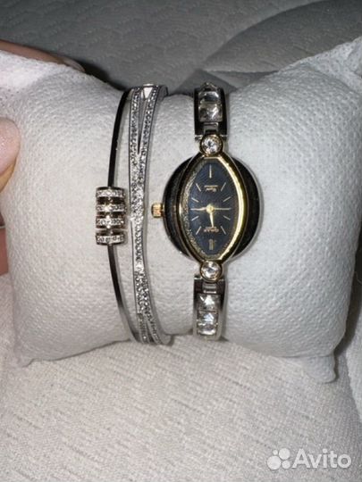 Часы женские с браслетом