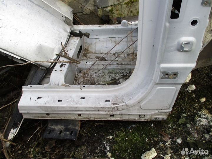 Парог стойка двери Hyundai Santa Fe 2013-17