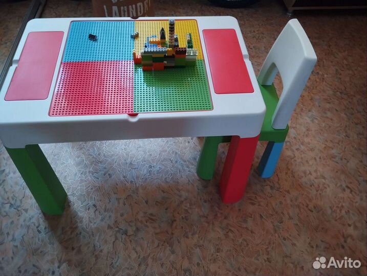 Игровой стол лего,с углублением для песка,стул