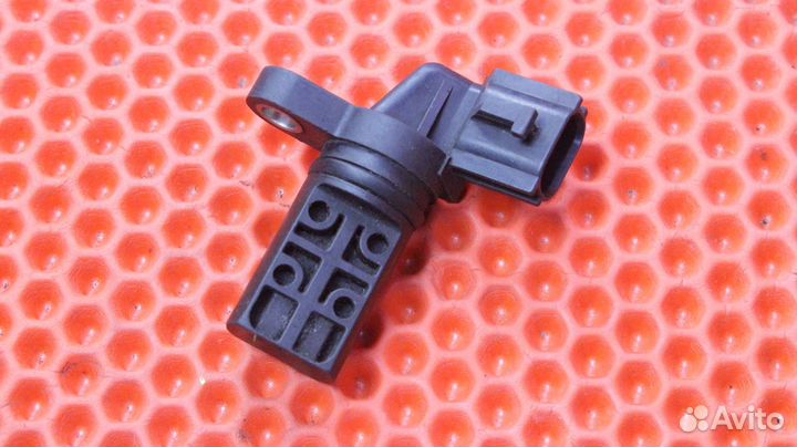 Датчик распредвала Nissan Cefiro GF-A33 VQ20DE A29