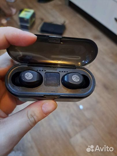 Беспроводные наушники