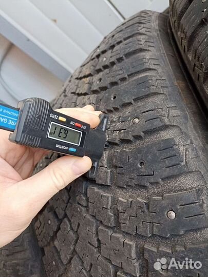 Nokian Tyres Hakkapeliitta 1 275/60 R17