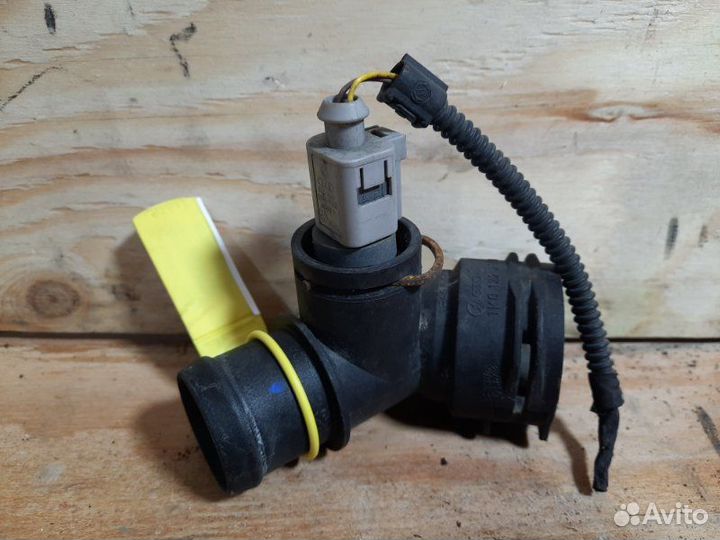 Фланец Volkswagen Golf 6 AJ5 caxa 2011