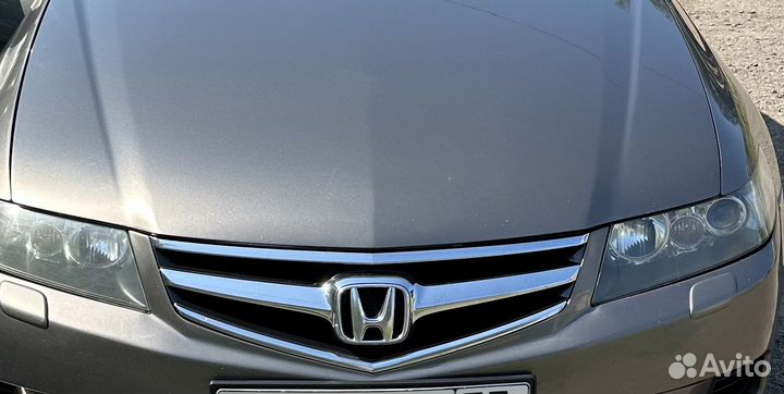 Решенка радиатора хонда аккорд 7