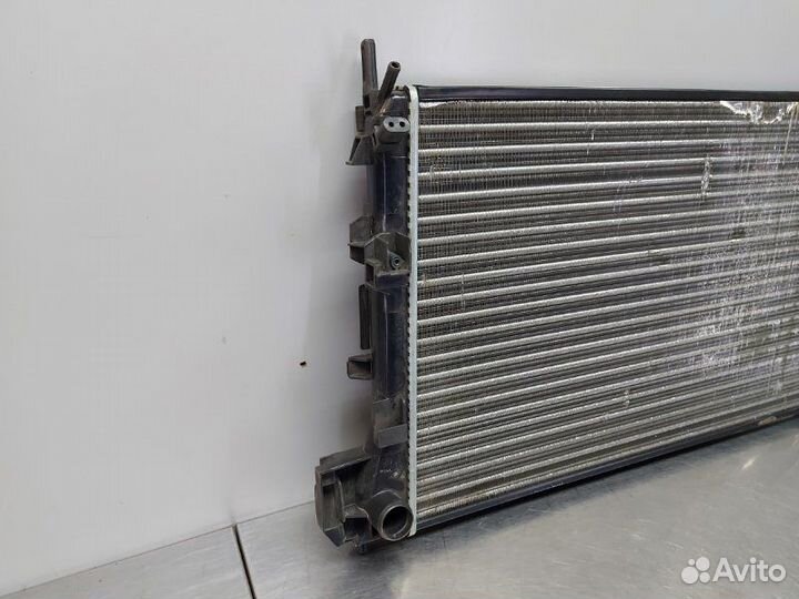 Радиатор охлаждения двигателя Opel Vectra C Z16XER