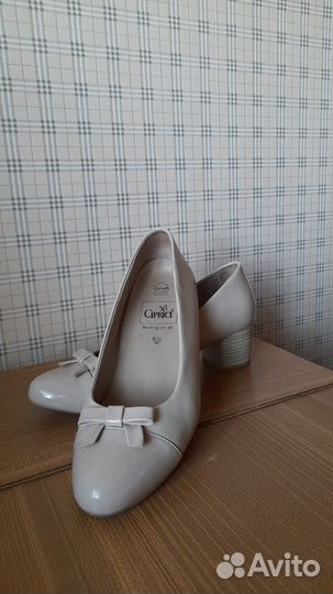 Зимняя обувь женская 40 размера