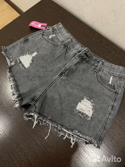 Шорты джинсовые