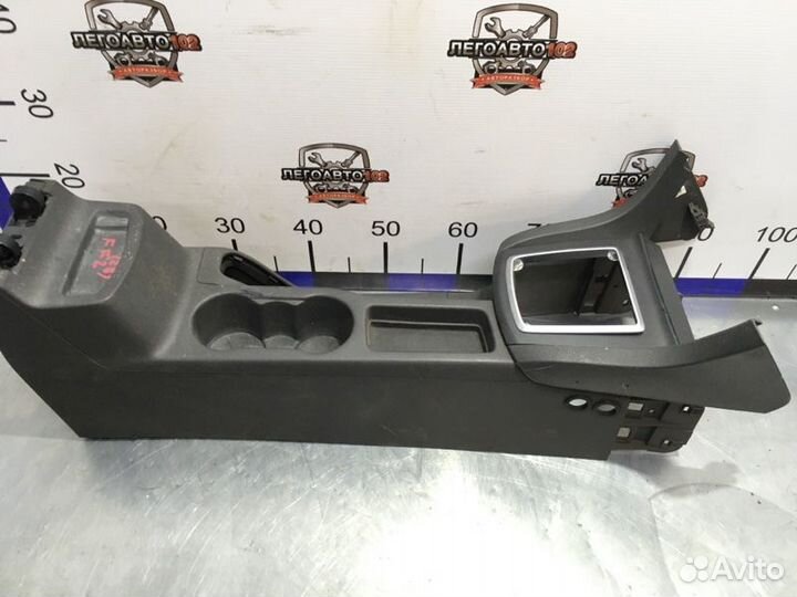 Консоль между сидений Ford Focus 2 седан hxdb 2007